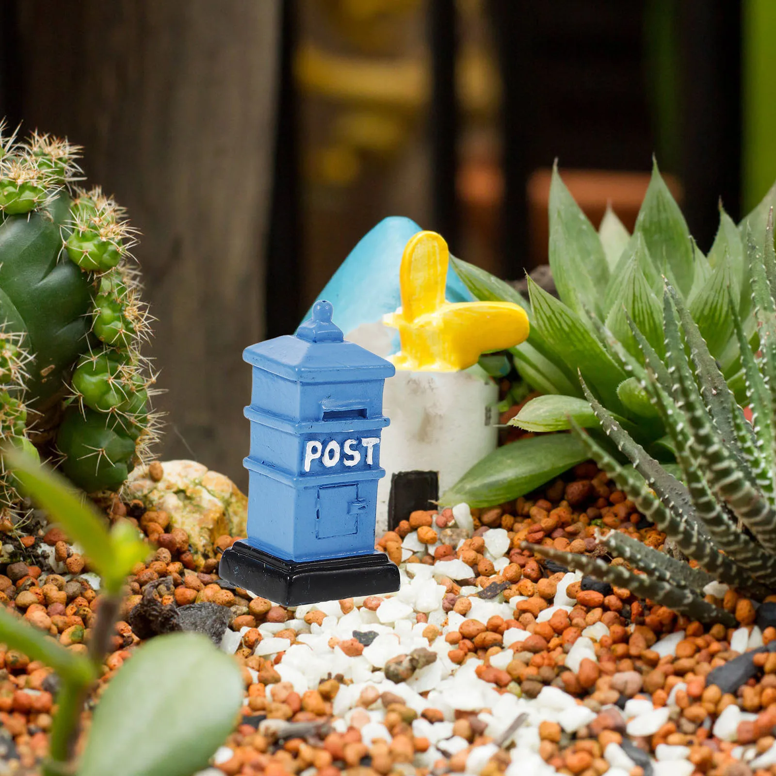 

2 Pcs Retro Postal Ornaments Vintage Decor Miniatures Mailbox Mailboxes Decorative Decorations Small