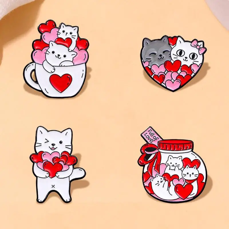 4pcs Cute Cartoon Cat Enamel Brooch Creative Animal Valentine\'s Day Heart Gift Lapel Pin Badge Backpack Clothing Hat Accessories