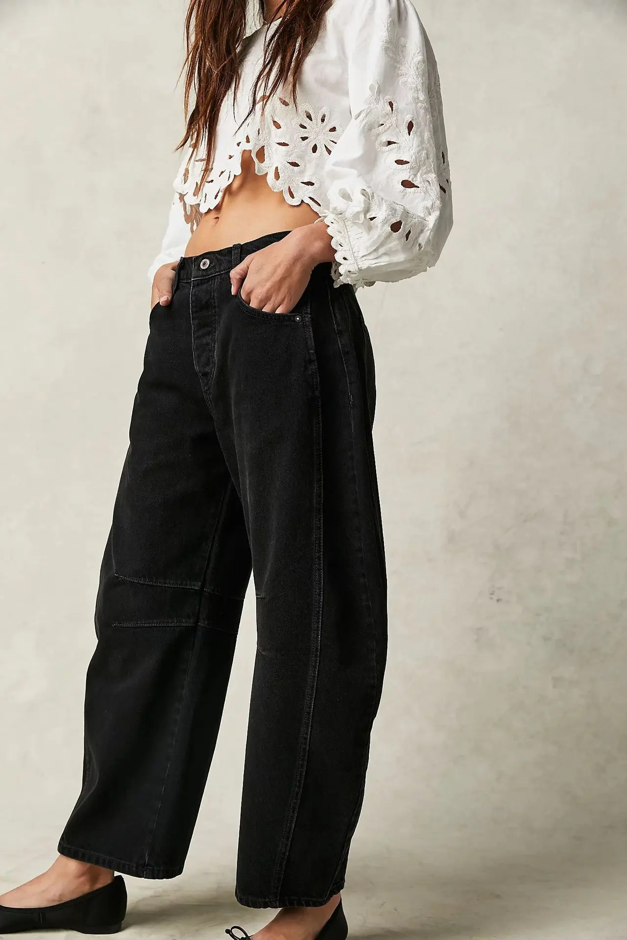 Frühling lässig lose mittlere Taille röhrenförmige Damenjeans 2025, Europa und Amerika