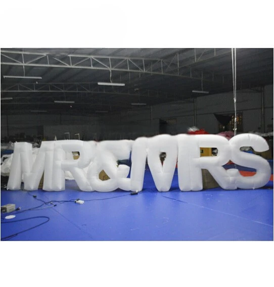 Inflatable Mr&mrs 1.2m H X 6.17m L  Letters With Led Light For Valentine's Day Wedding Anniversary Party Decorations