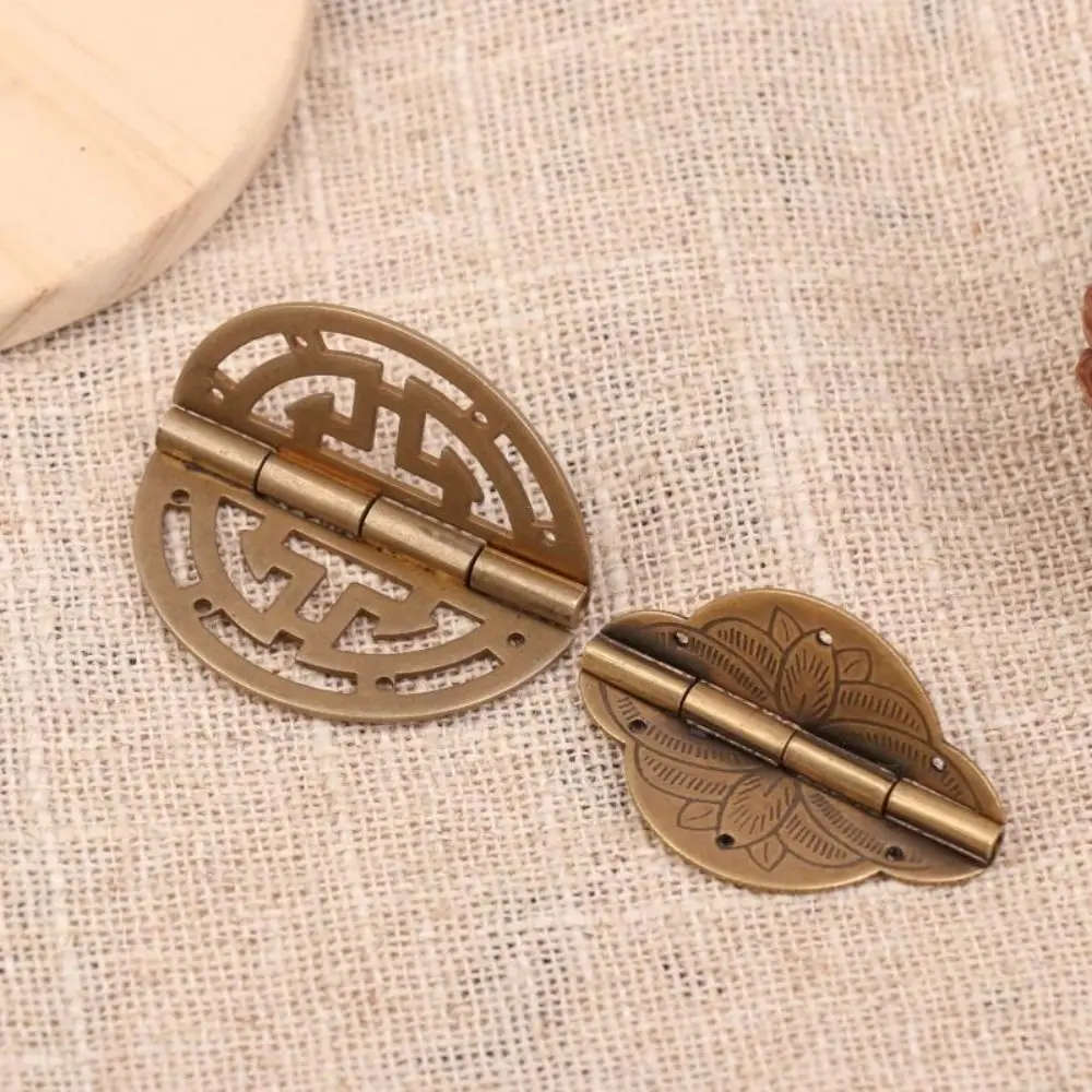 Round Plate Design Brass Hinge Openwork Floral Pattern Furniture Hinge Easy to Install Screw Holes Cabinet Hinge Cabinet Door