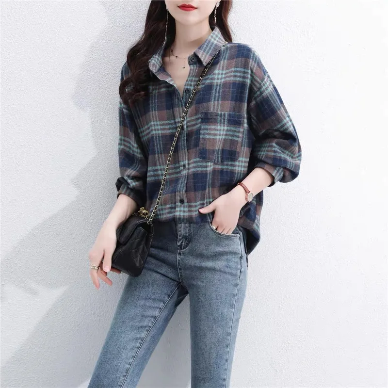 

2024 Fashion Ladies Stripes Shirts Italian women's spring and fall new plaid ladies Elegant shirt