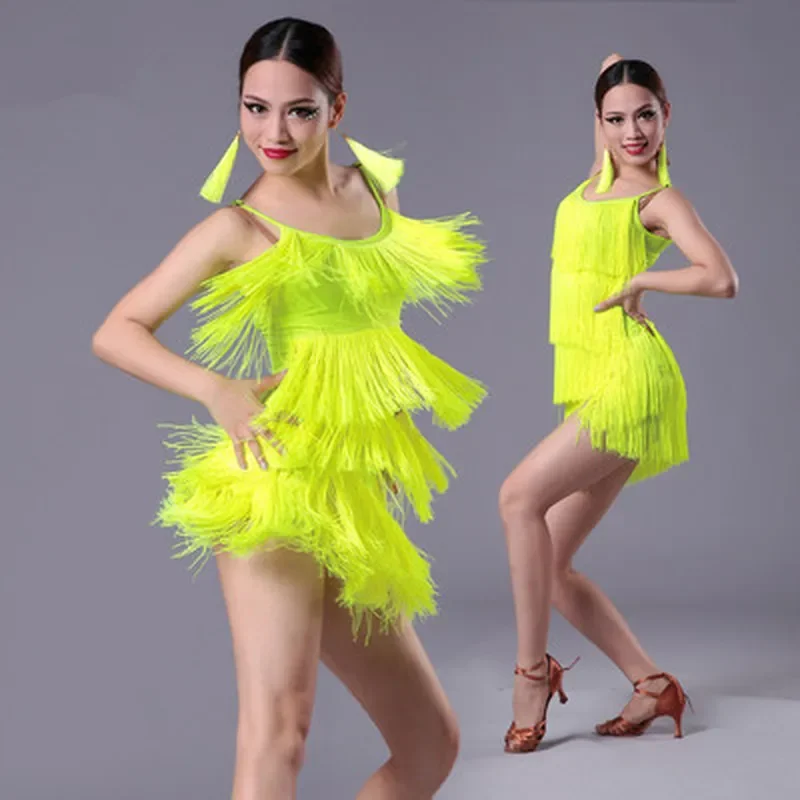 

2025 Girls Women Modern Ballroom Latin Dance Dress Tassel Fringe Salsa Tango Dance Costume Red Black Performance Stage Wear