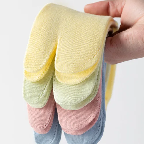 Imagen 2 del producto Calcetines japoneses dulces de dos dedos de Color caramelo para mujer, calcetines de tubo medio transpirables para primavera y otoño, calcetines sólidos con punta abierta de 2 dedos