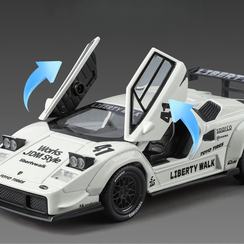 1:32 Countach LP500 LBWK, modelo de coche deportivo de aleación, sonido y luz extraíble, adorno de escritorio de oficina, juguete para niño