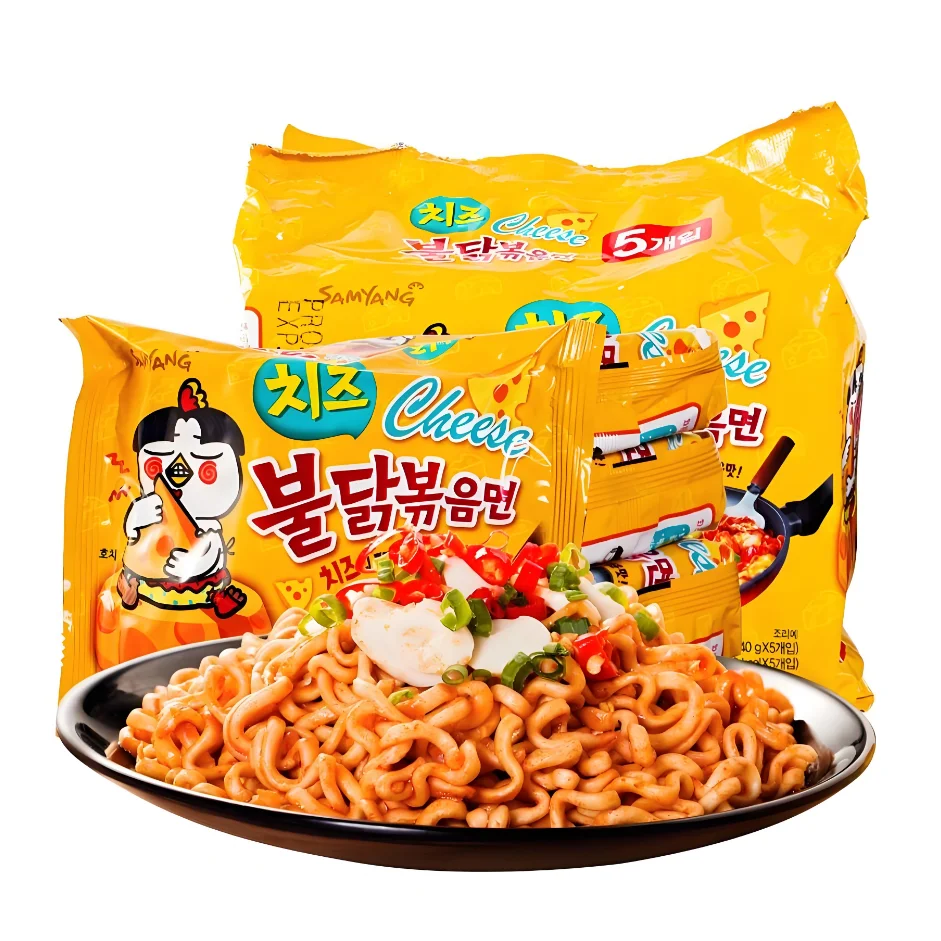 نودلز الدجاج الحارة من جبنة ساميانج، 5 عبوات نودلز سريعة التحضير (140 جرام × 5)