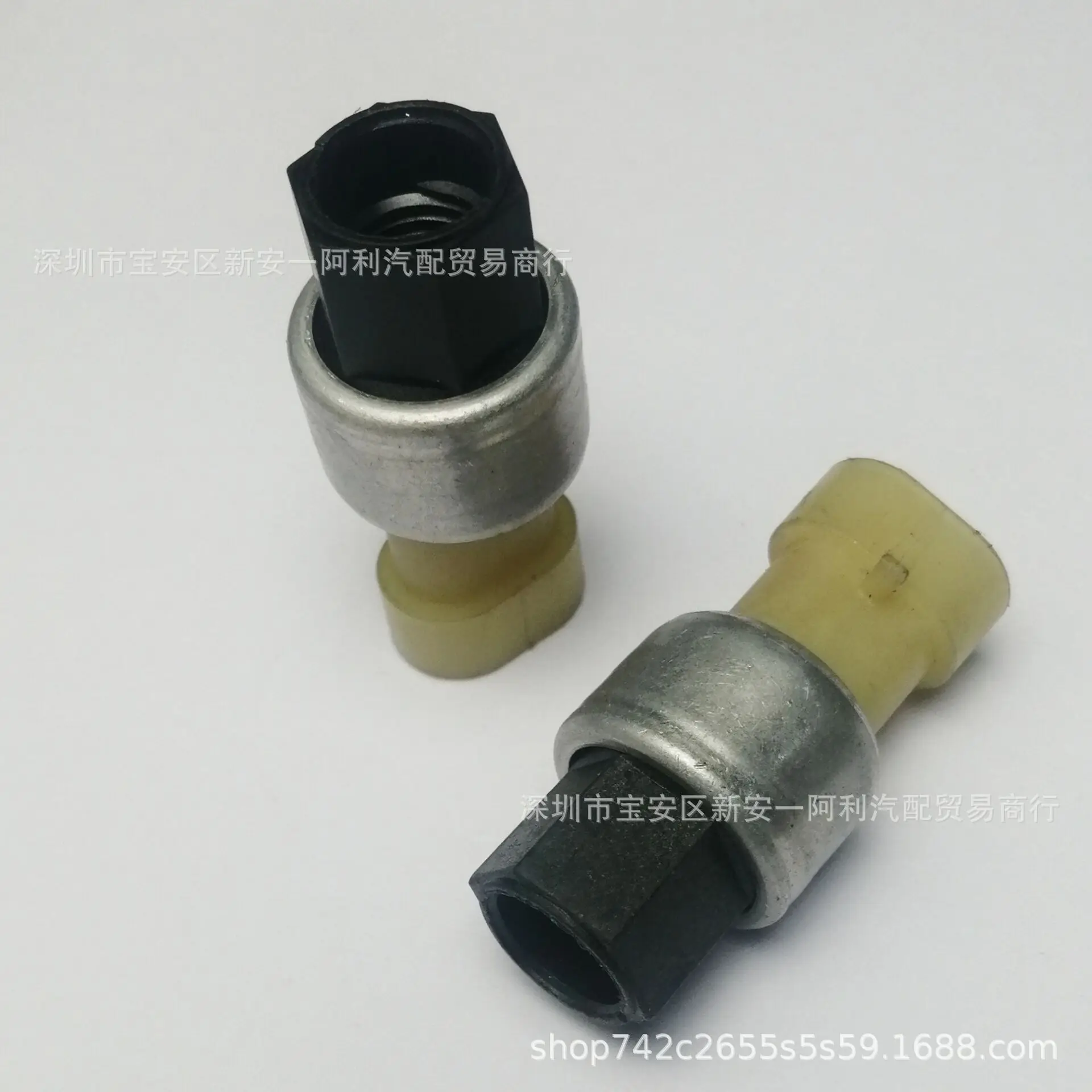 

Suitable for low voltage cut-off switch fan over-side switch sensor Peter Beer P27-6142 P276142