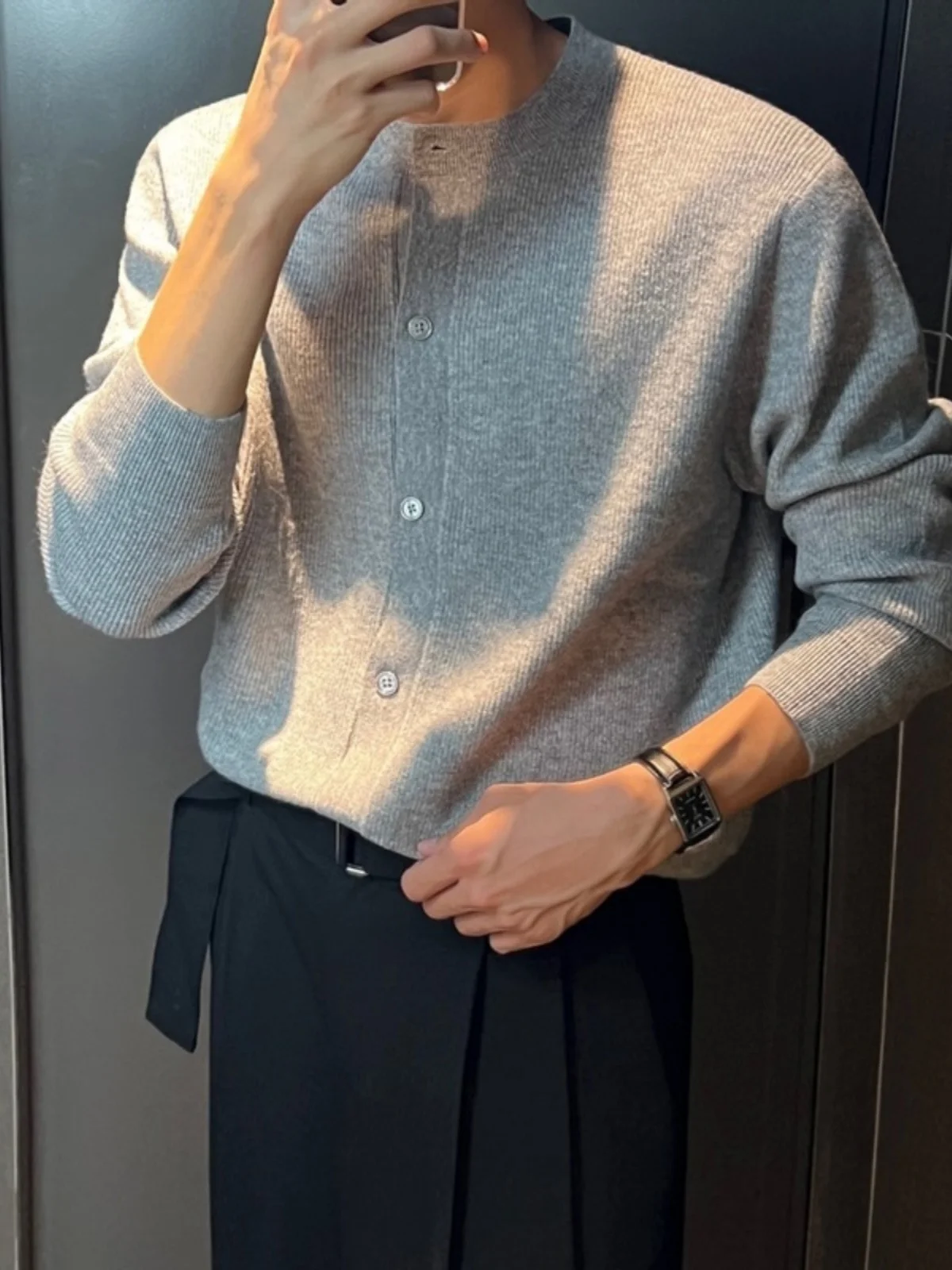 

Мужской вязаный кардиган на весну 2024 года, длинный, свободный, повседневный, в корейском стиле, с эффектом высокого класса, свитер