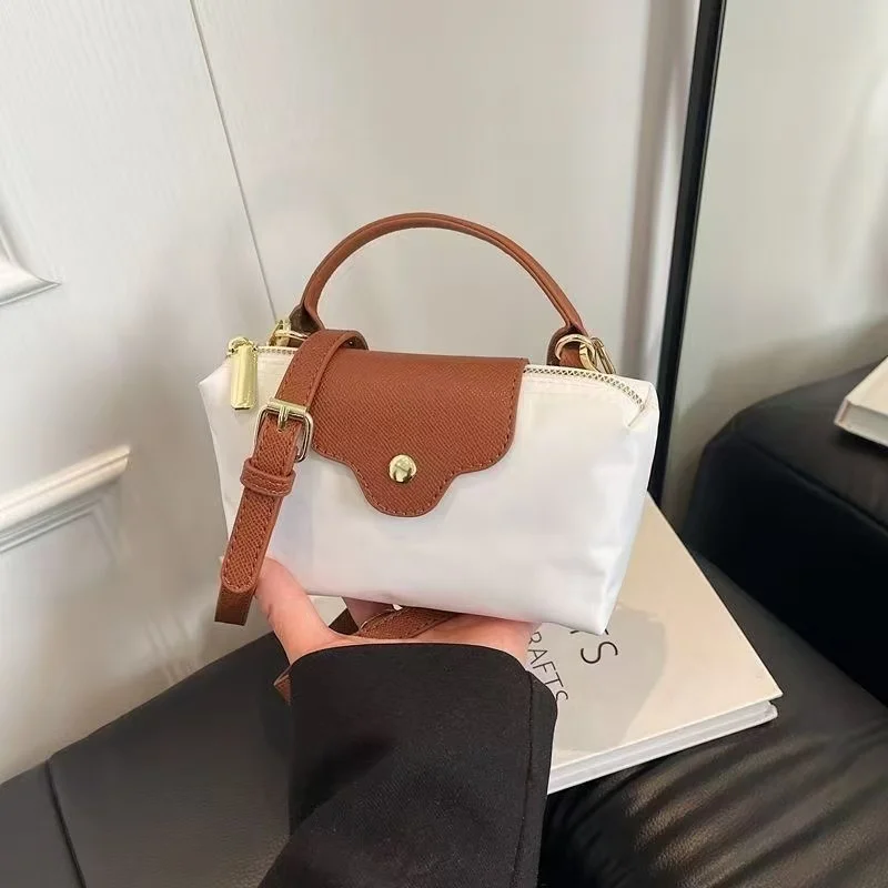 Free Customized Classic Retro Dumpling Bag 2026 New Lightweight Casual Commuter Crossbody Daily Lazy Nylon Shoulder Bag Female