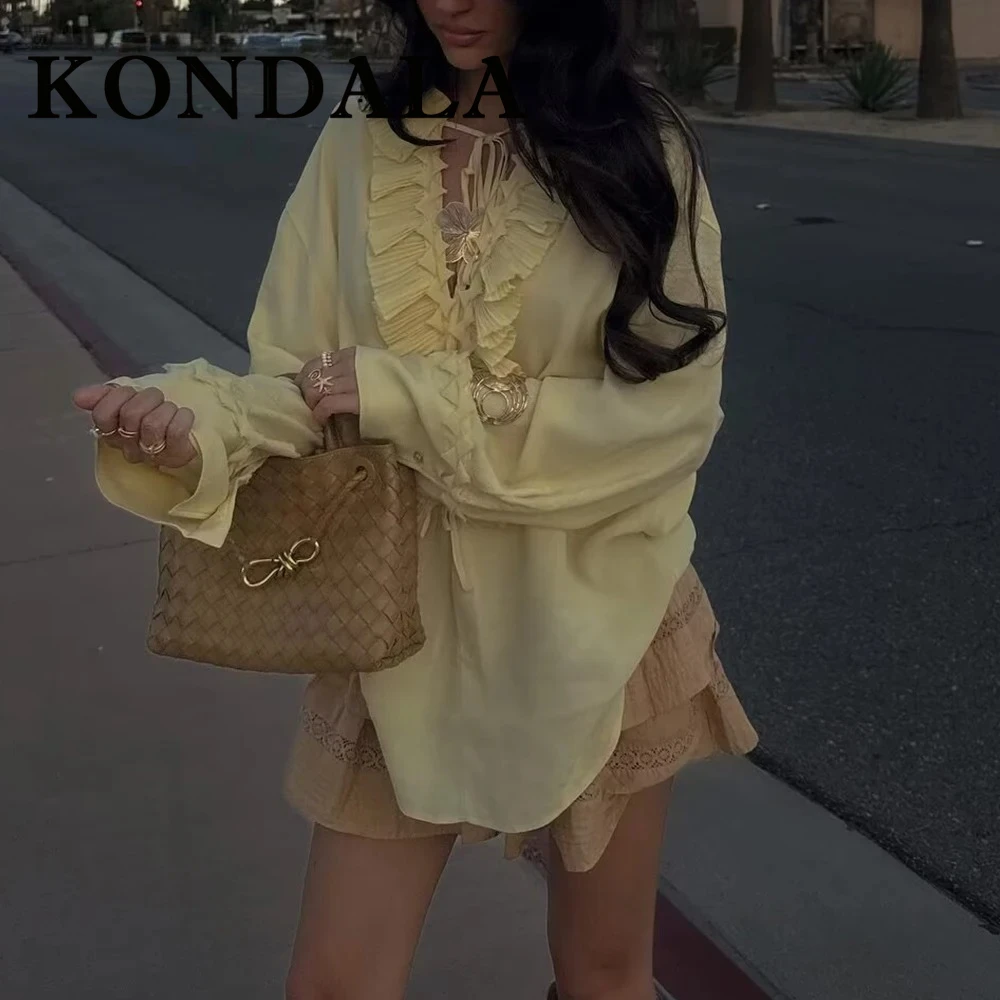 KONDALA ヴィンテージイエローエレガントな女性スーツ V ネックレースアップルーズシャツ + プレーテッドロングスカートカジュアル女性春 2025 ホリデーセット