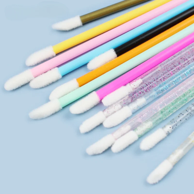 CNKESS, venta al por mayor, 50 Uds., pincel cosmético desechable para labios, lápiz labial, varitas brillantes, limpiador de bolígrafos, aplicador, herramientas de pinceles de maquillaje