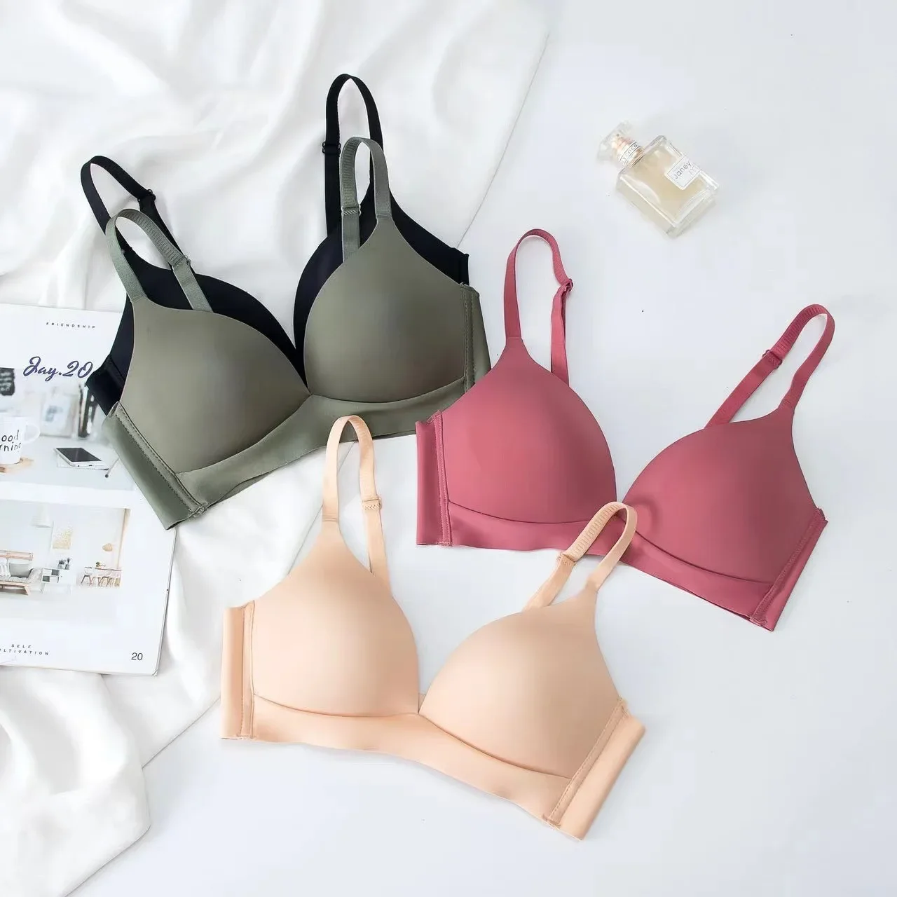 FallSweet 4Pcs/Set Seamless Push Up Bras for Women Wireless 3/4 Cup Brassiere Japanese Style Underwear Female Lingerie S-XXL