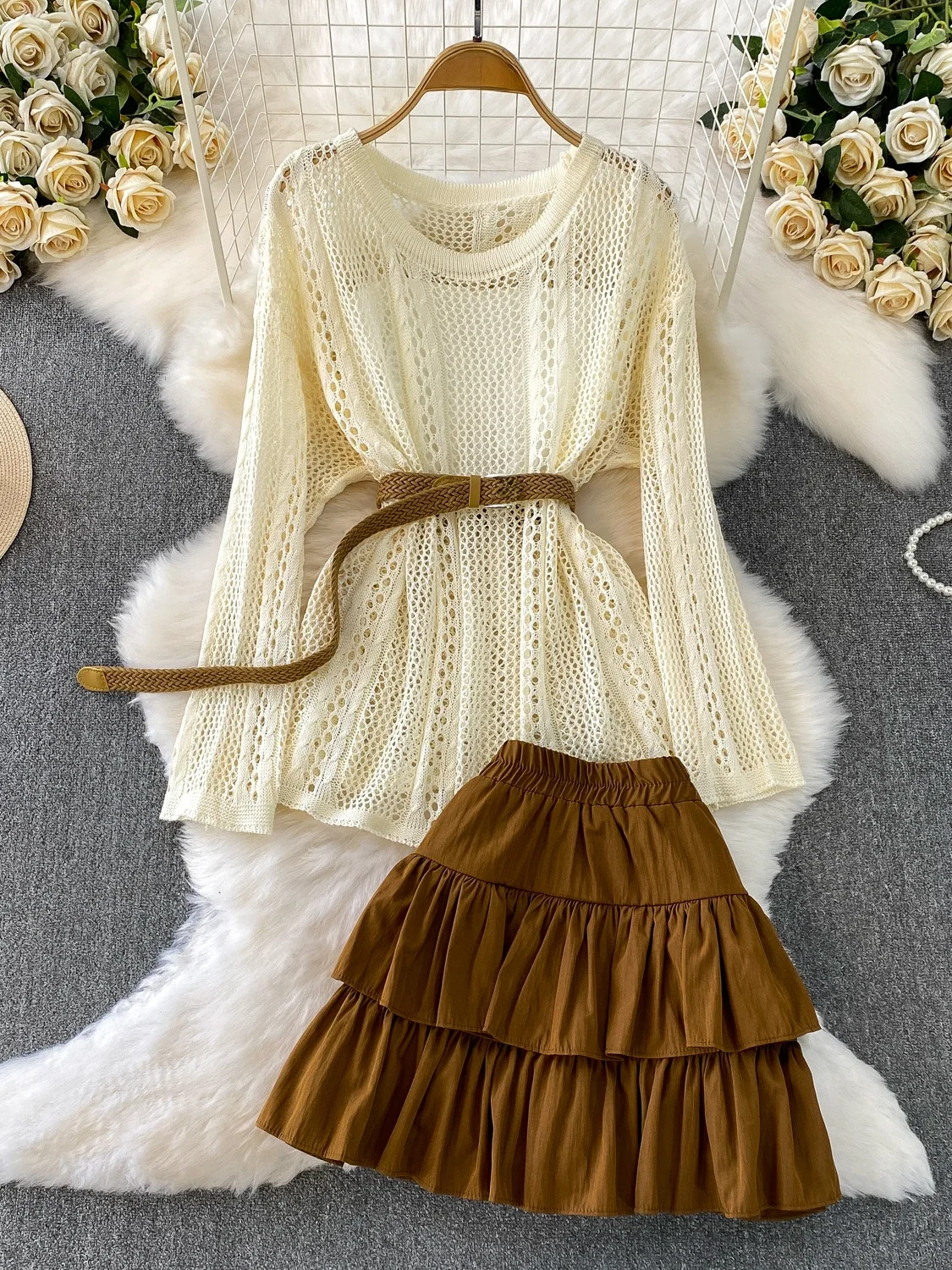 Vaion Sle Long Sve Knitted Sunade Top Inner Strap Cake ort Skirt Tee Piece Set Hollow out Design Casual Wear