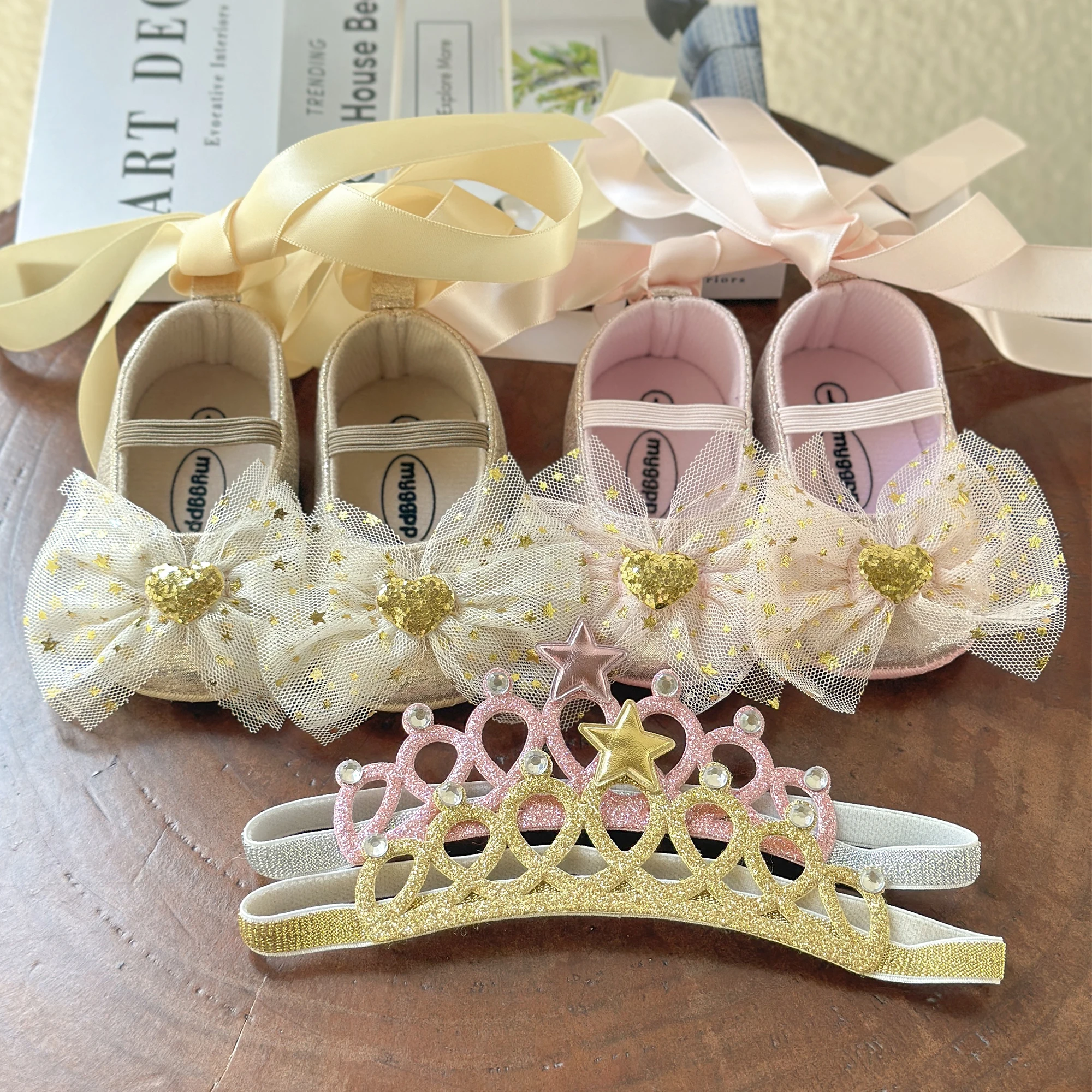 2pcs/Set Newborn Baby Shoes Baby Boy Girl Shoes Girl Classic Bowknot Rubber Sole Anti-slip PU Dress Shoes First Walker Toddler C