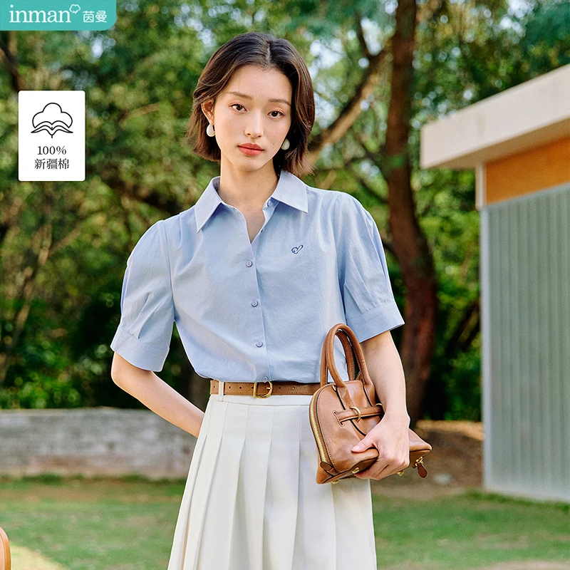

Inman 2025 Summer New Women's French Commuter Blue Heart Print Short Sleeve Straight Shoulder Minimalist Blouse