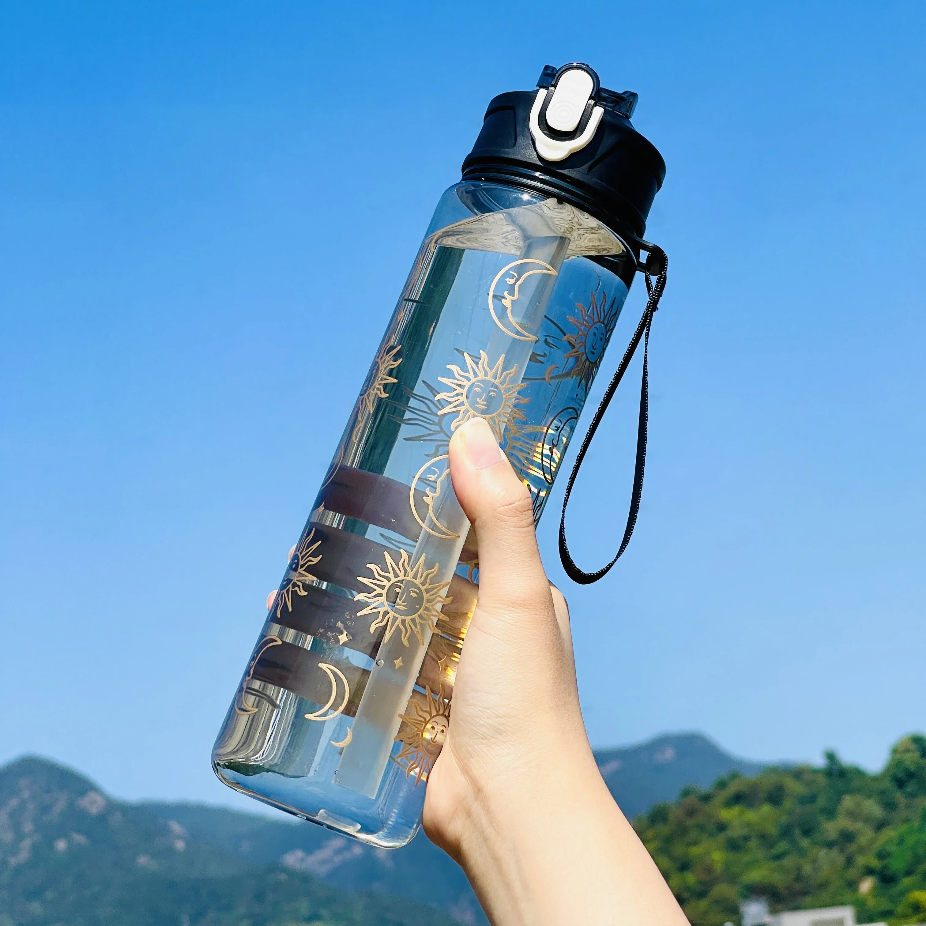 زجاجة مياه من القش سعة 800 مل، زجاجة مياه رياضية ذات سعة كبيرة، مناسبة للأنشطة الخارجية