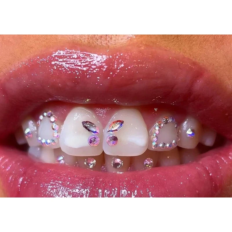 4 pz/scatola Dental Tooth Gems Crystal Diamond Ornament varie forme colore denti gioielli protesi acrilica