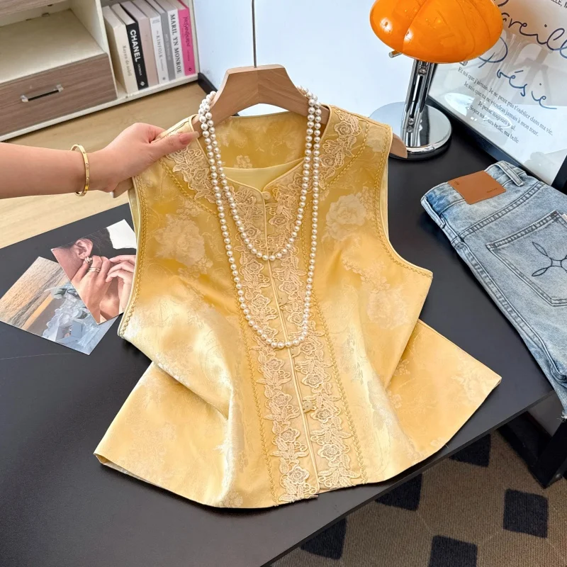 New Chinese Style Ladylike Heavy Embroidery round Neck Improved Vest Retro Top for Women 18-25 Years Old Polyester Fabric
