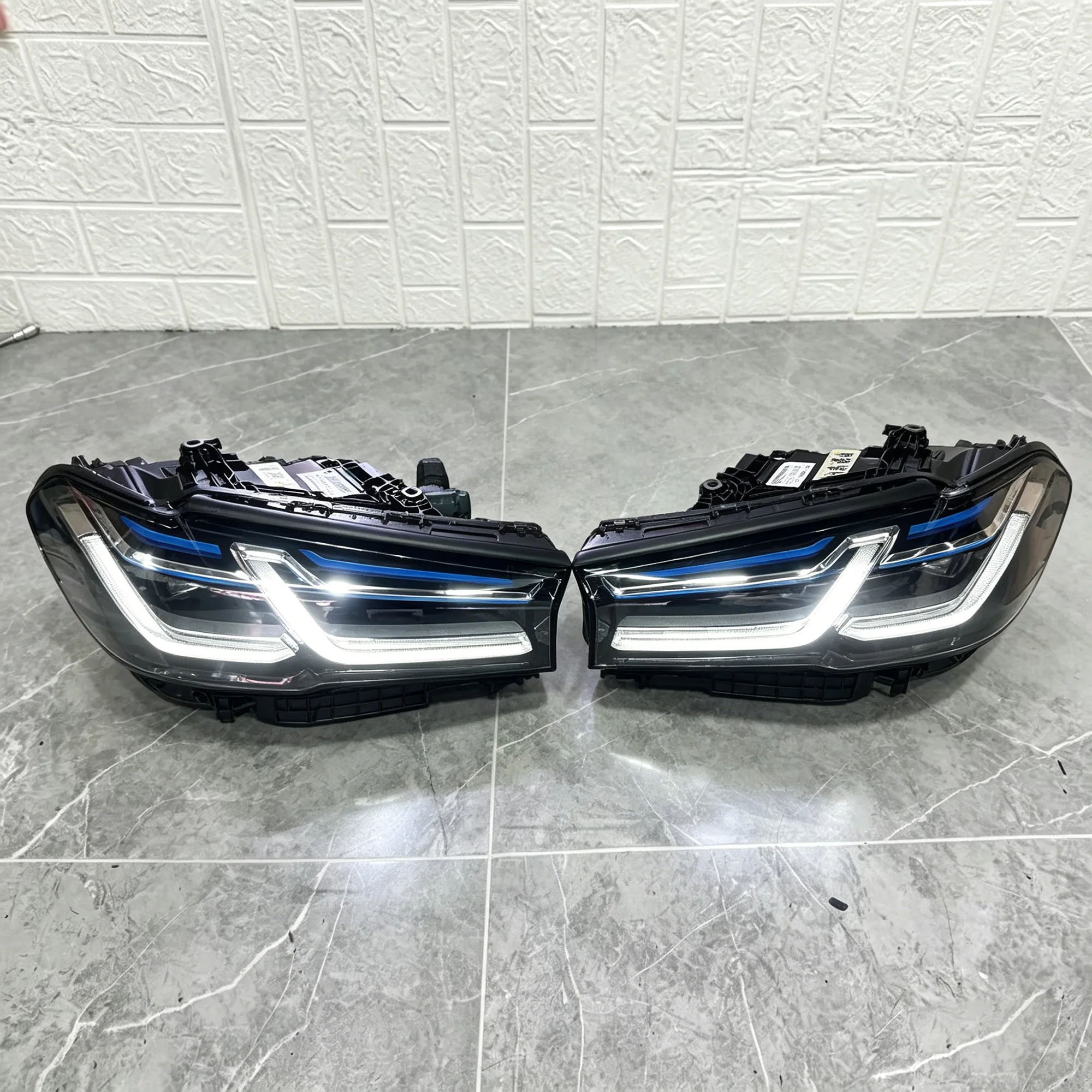 Blue Eyebrows Yellow White Interchangeable Angel Eyes 2021-2023 For BMW 5 Series M5 525i 530i 535i 540i G30 Headlights G30 Parts