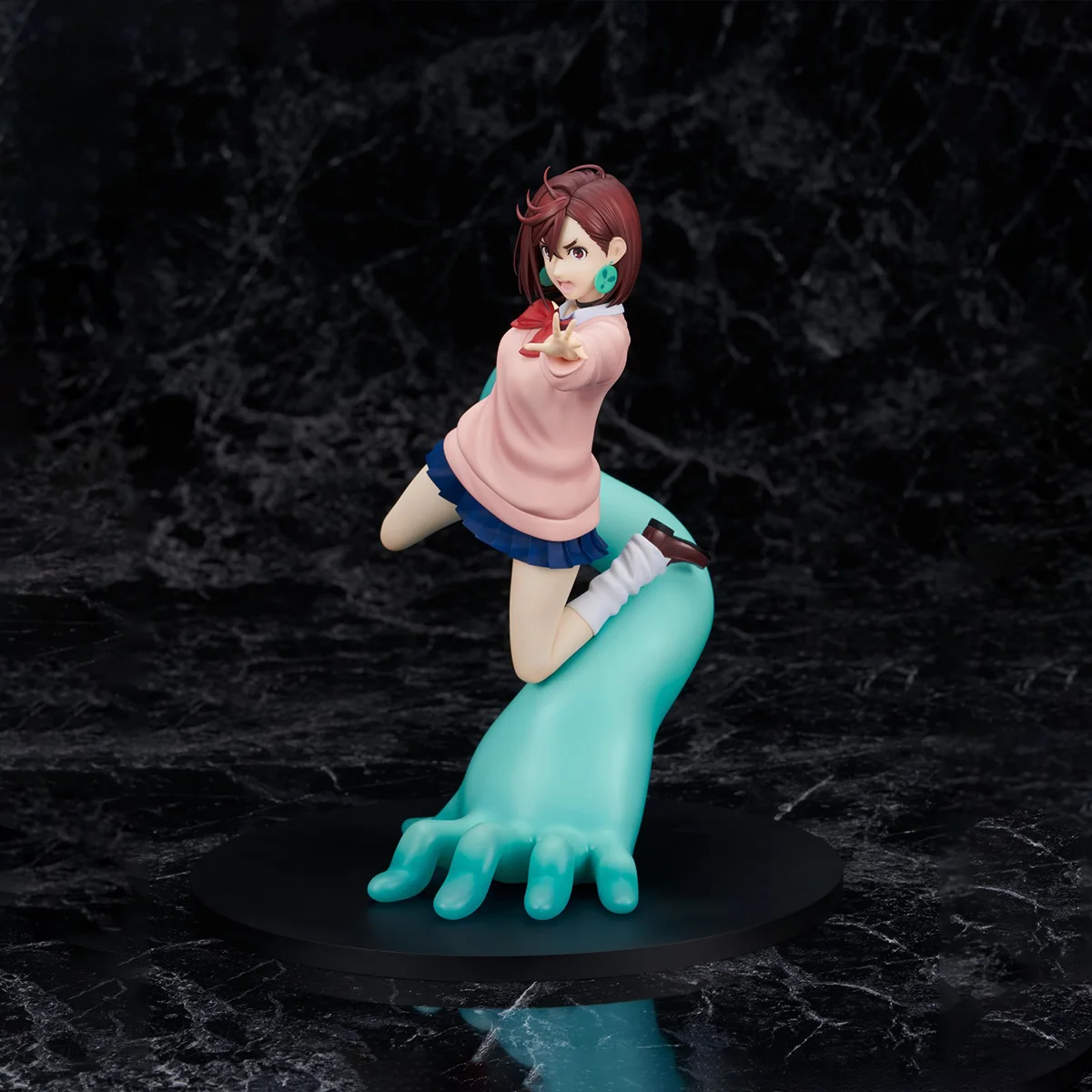 

DAN DA DAN MOMO Anime Action Figures Collectible Statues Fight Theme Home Decor Ornaments Ideal Festival Gifts for Fans