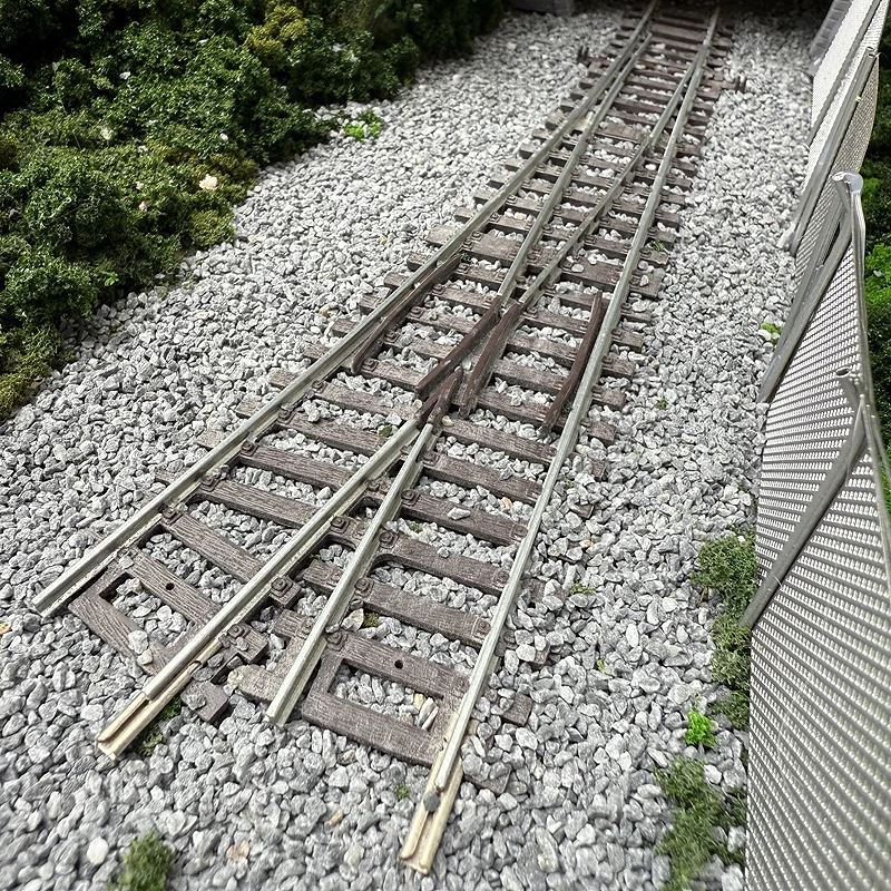 2個 1/87 HOスケール 電化線路 メタル製 鉄道模型 砂場レイアウト用