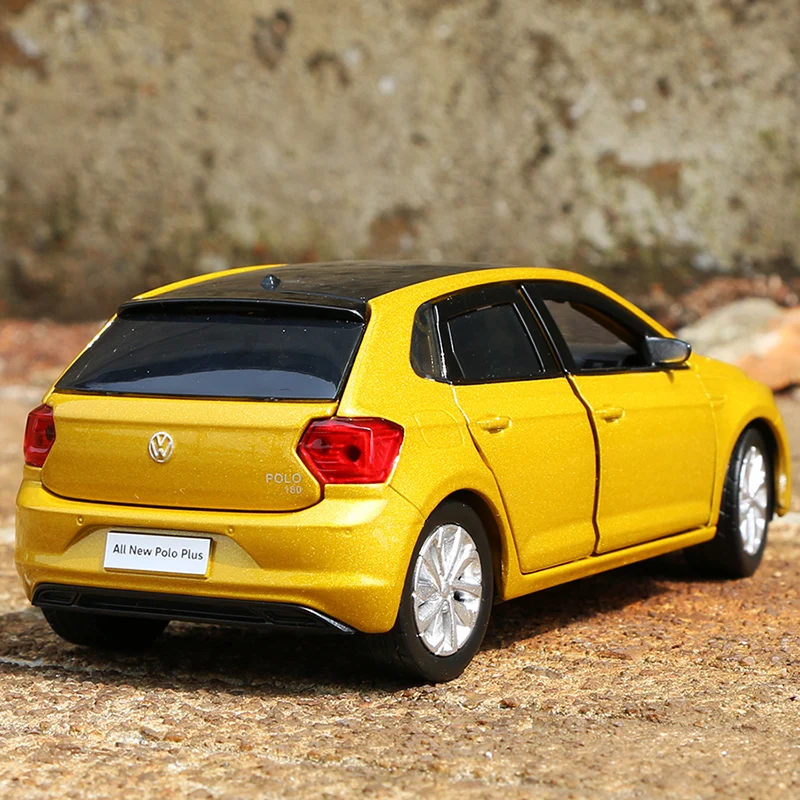 1:32 Volkswagens POLO Alloy Car Model Diecasts & Toy Vehicles Metal Toy Car Model Simulation Miniature Scale Childrens Toys Gift