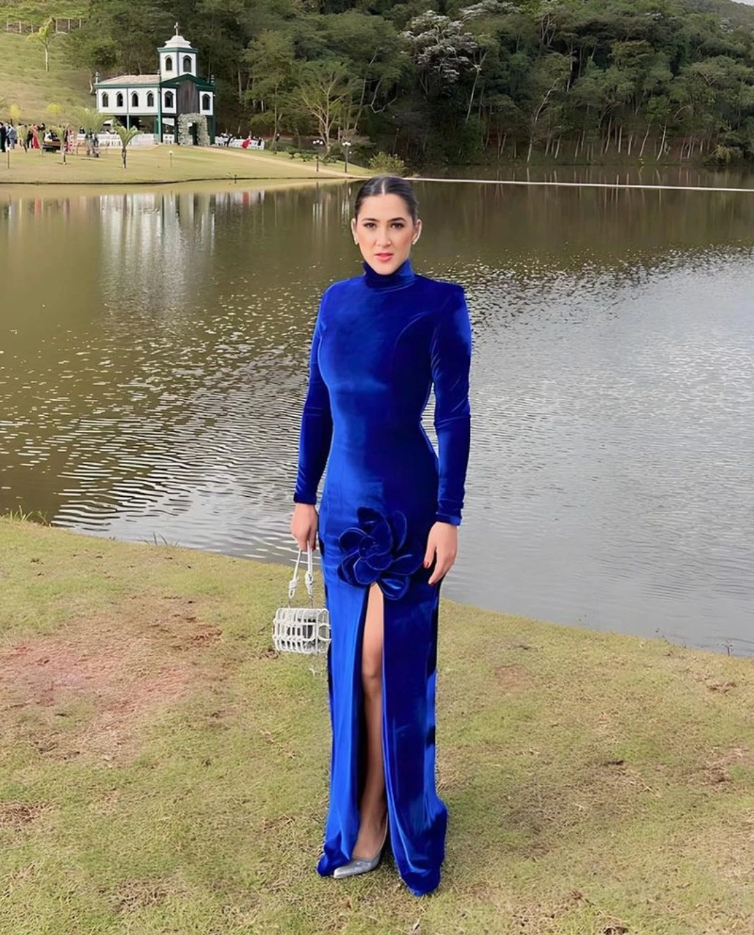 Elegant High Neck Navy Blue Velet Prom Dresses Long Sleeves Flower High Split Evening Dresses Formal Occasion Party Gown