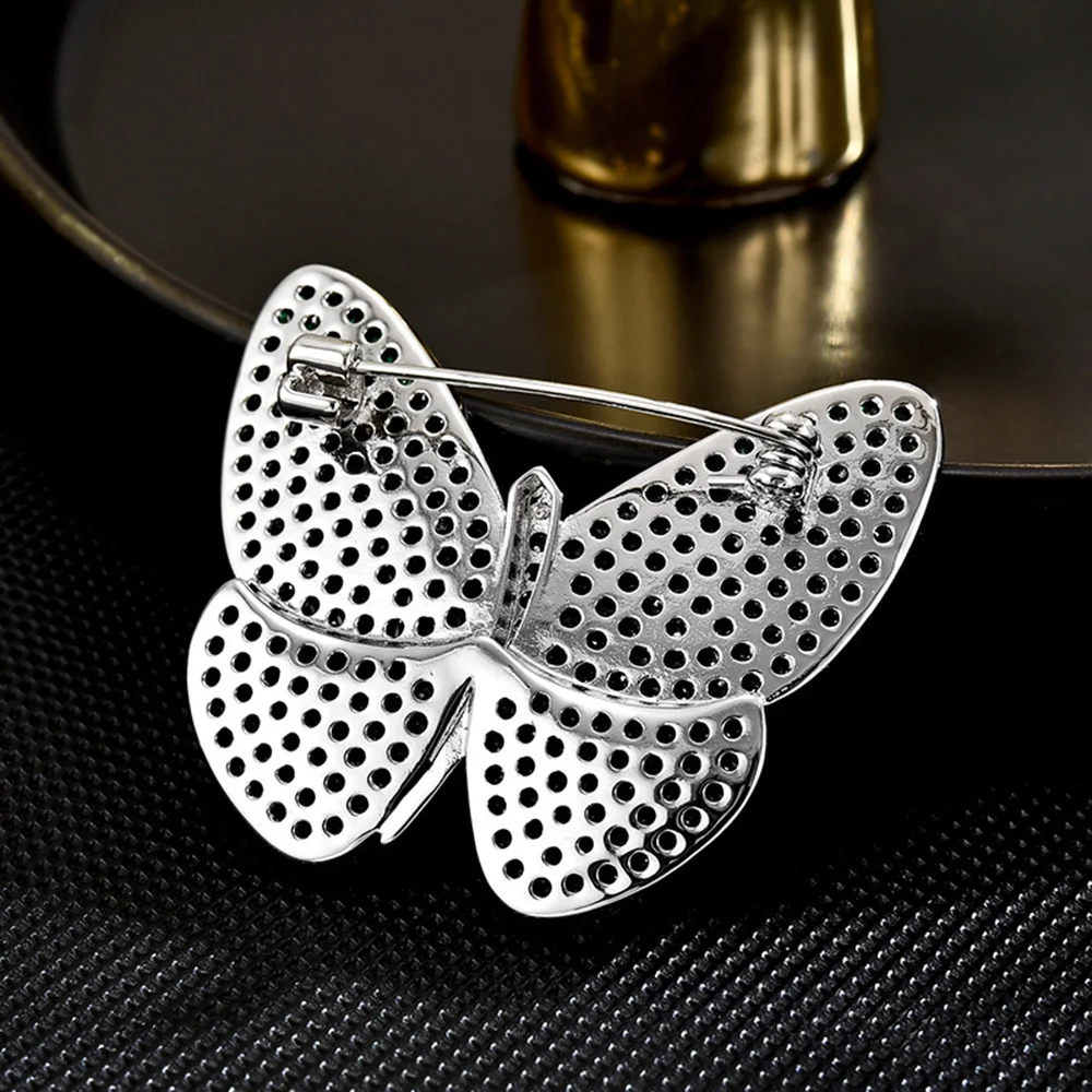 Classic Jewelry Butterfly Brooches Vintage Pins Rhinestone Delicate Brooch for Women Wedding Bridal Gift Dress Accessories