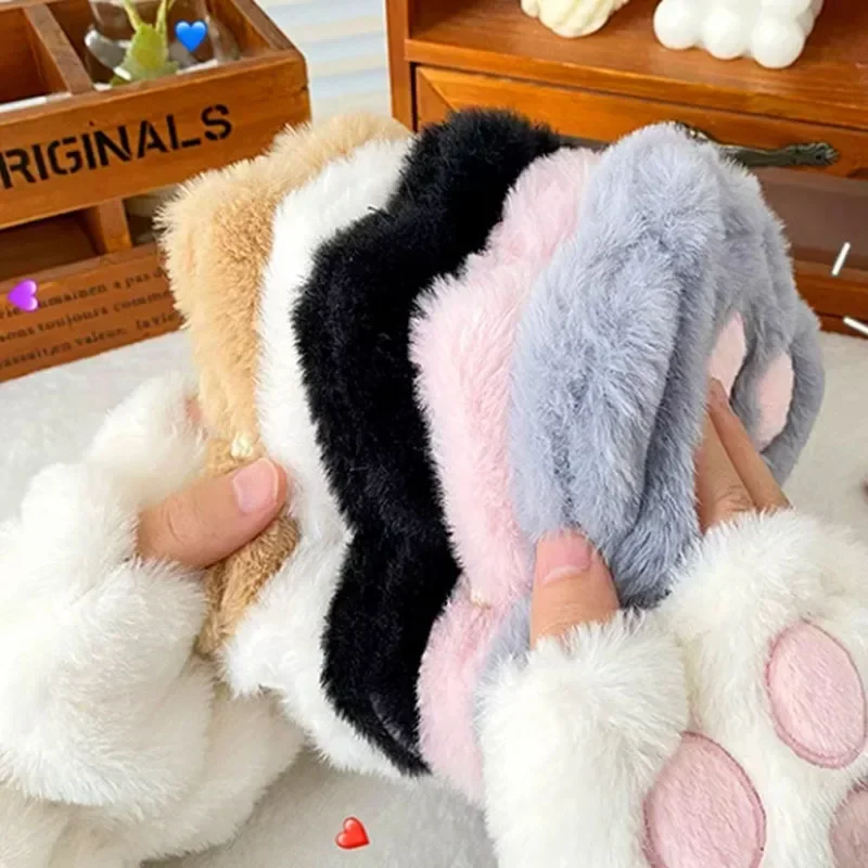 Guanti di peluche con zampa di artiglio di gatto carino per ragazze guanti di gatto con orso lanuginoso senza dita corti caldi e morbidi