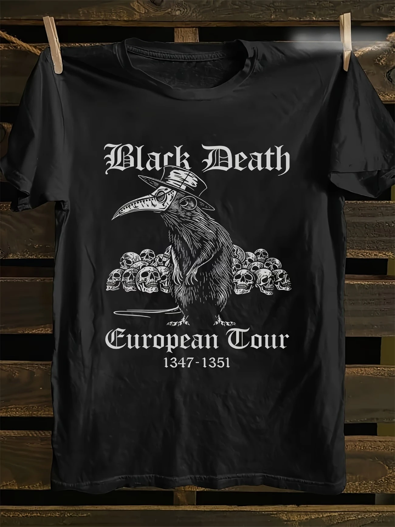 Black Death European Tour 1347-1351 Men T-shirt with Skull Pattern Short Sleeve Summer Casual Wear Gift for History Enthusiasts