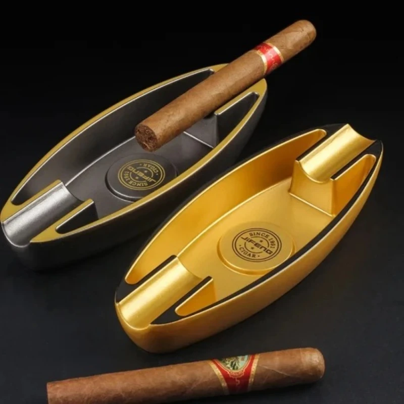 Cigar ashtray portable lightweight ashtray, with 2 cigar card slots, cigar accessories, the first choice for self-use or gift