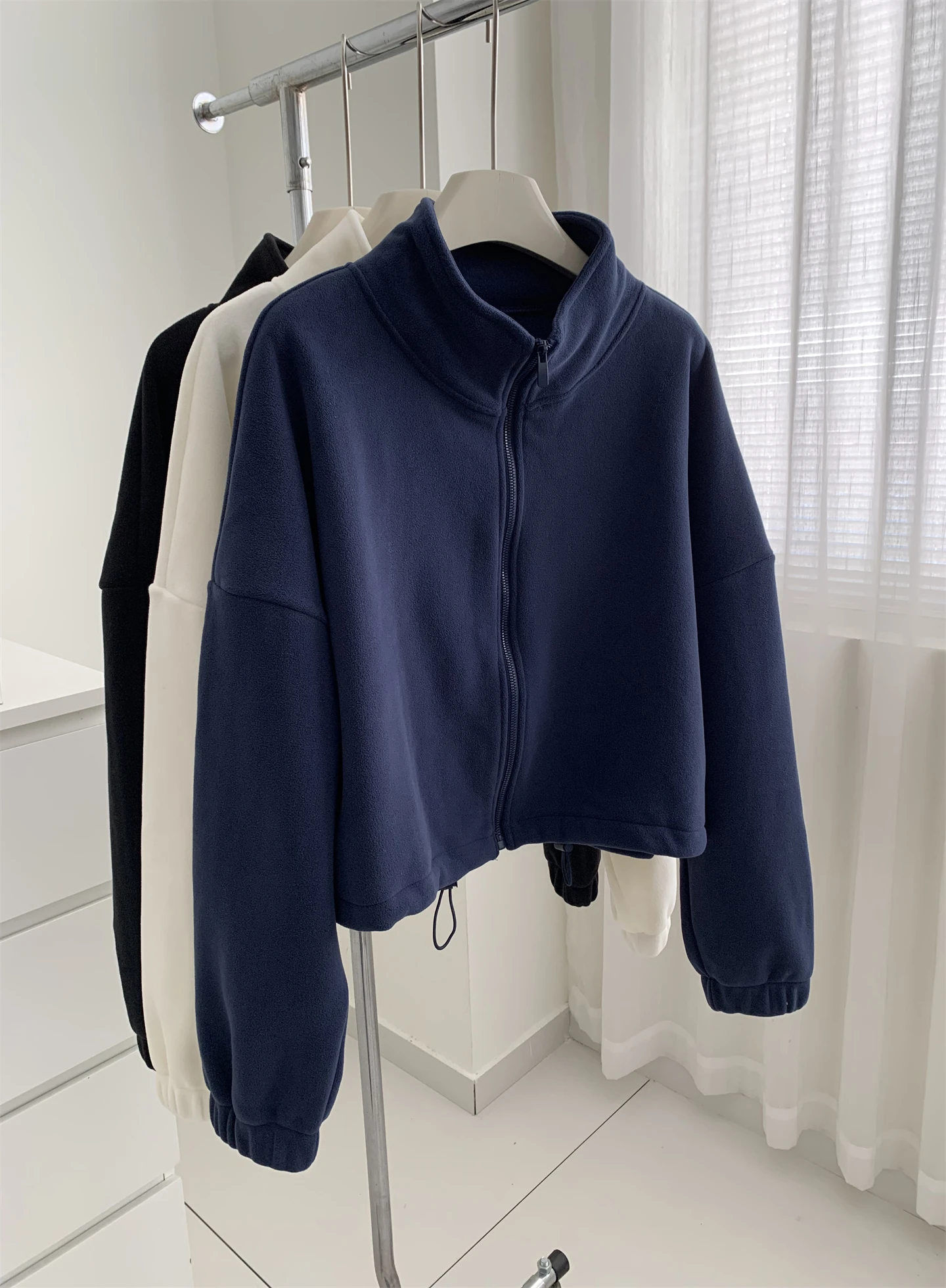 

Осенне-зимняя толстая теплая флисовая толстовка, женский простой корейский кардиган на молнии с воротником-стойкой и коротким флисовым топом