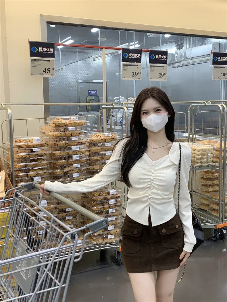 تي شيرت نسائي طويل الأكمام من القطن القوطي الأنيق مع ياقة مربعة وحواف من الدانتيل لنمط ملابس الشارع اليومية للخريف #5