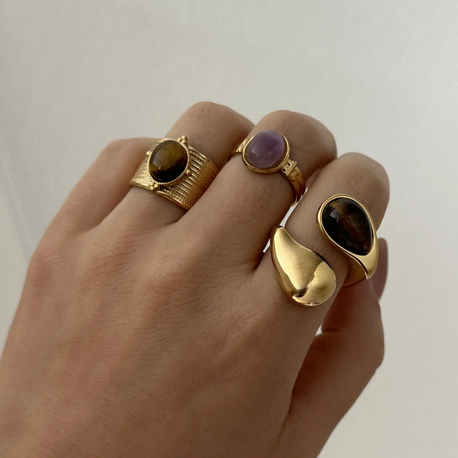 Retro Goldfarbener Unregelmäßiger Metallring für Damen und Herren Edelstahl Natürlicher Tigerauge Offener Ring Ästhetischer Dating-Schmuck – Detail 3