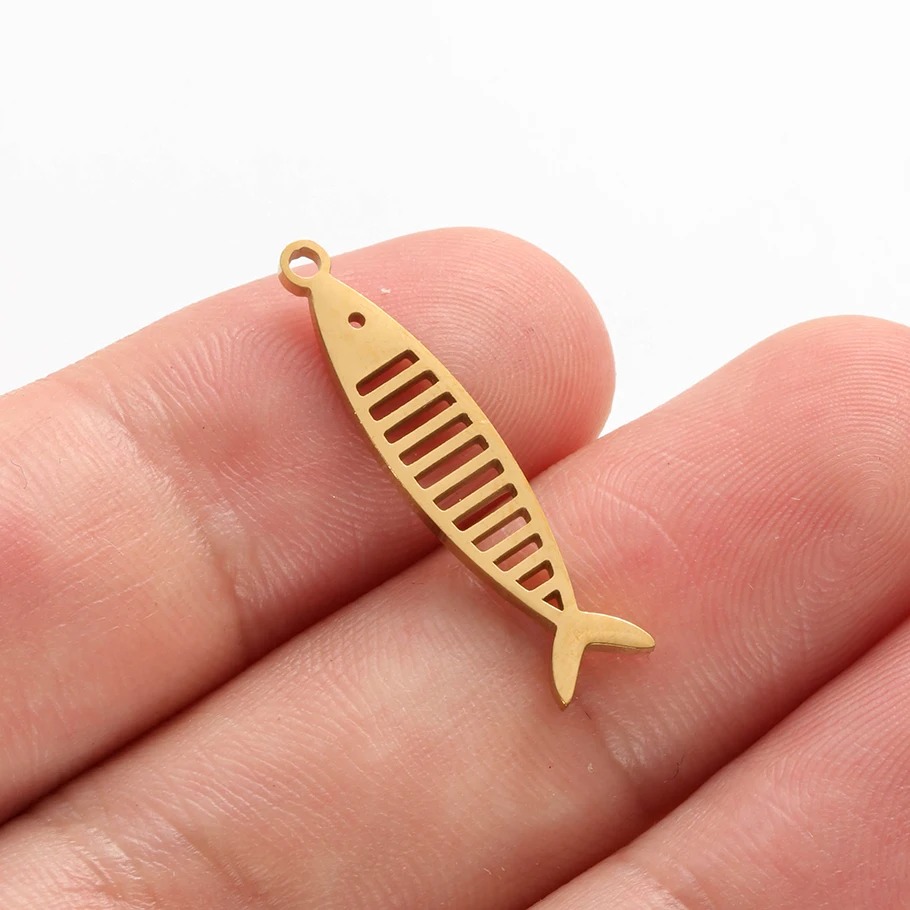 5 Stück goldfarbene kleine Anhänger mit Tiermotiven, Schmetterling, Giraffe, Vogel, Edelstahl, Meereslebewesen-Anhänger für die Schmuckherstellung, Halsketten-Charms – Detail 13