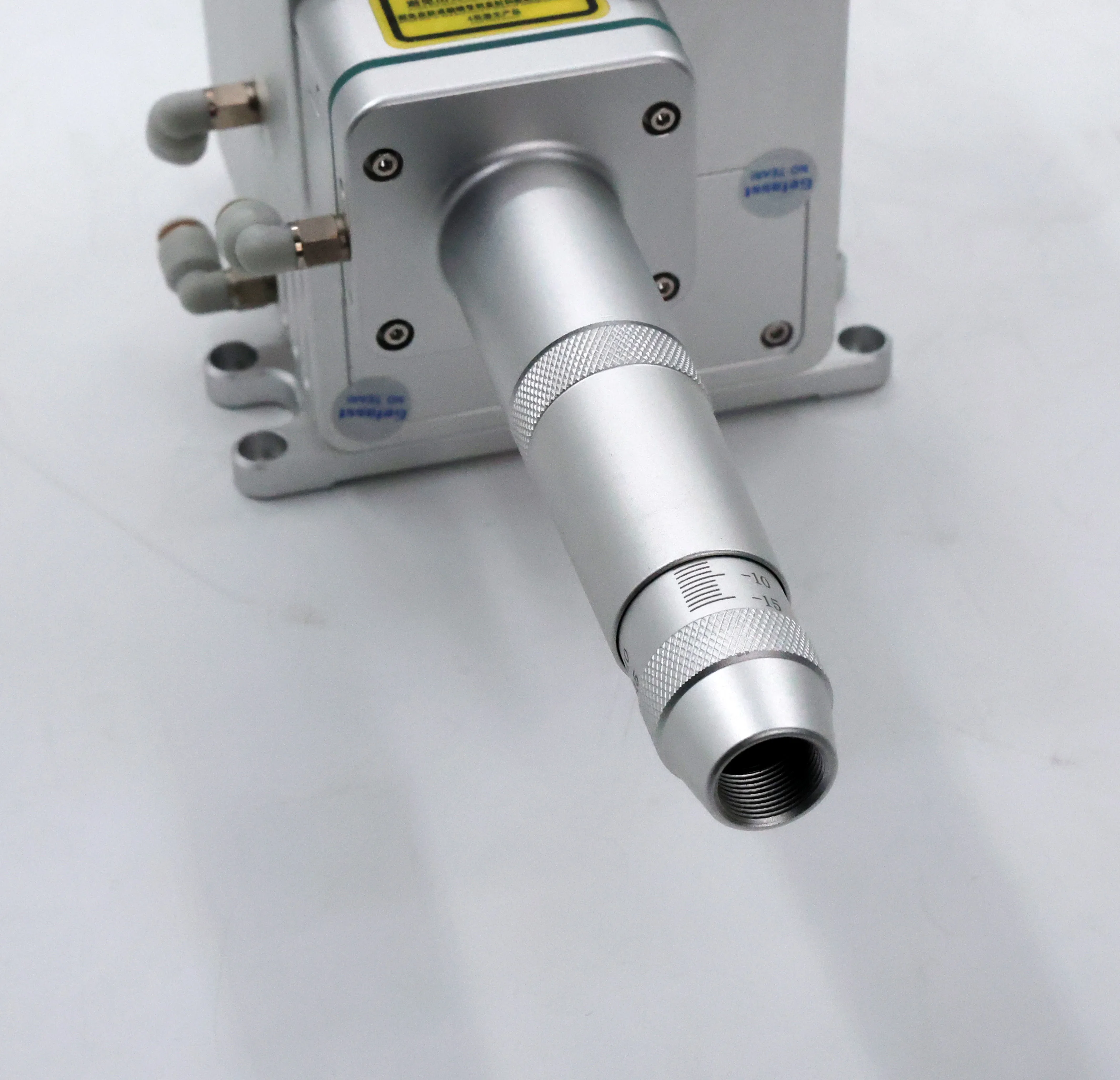 

SUP 25A Dual Wobble Welding Head Optical Fiber Waving Welding Head