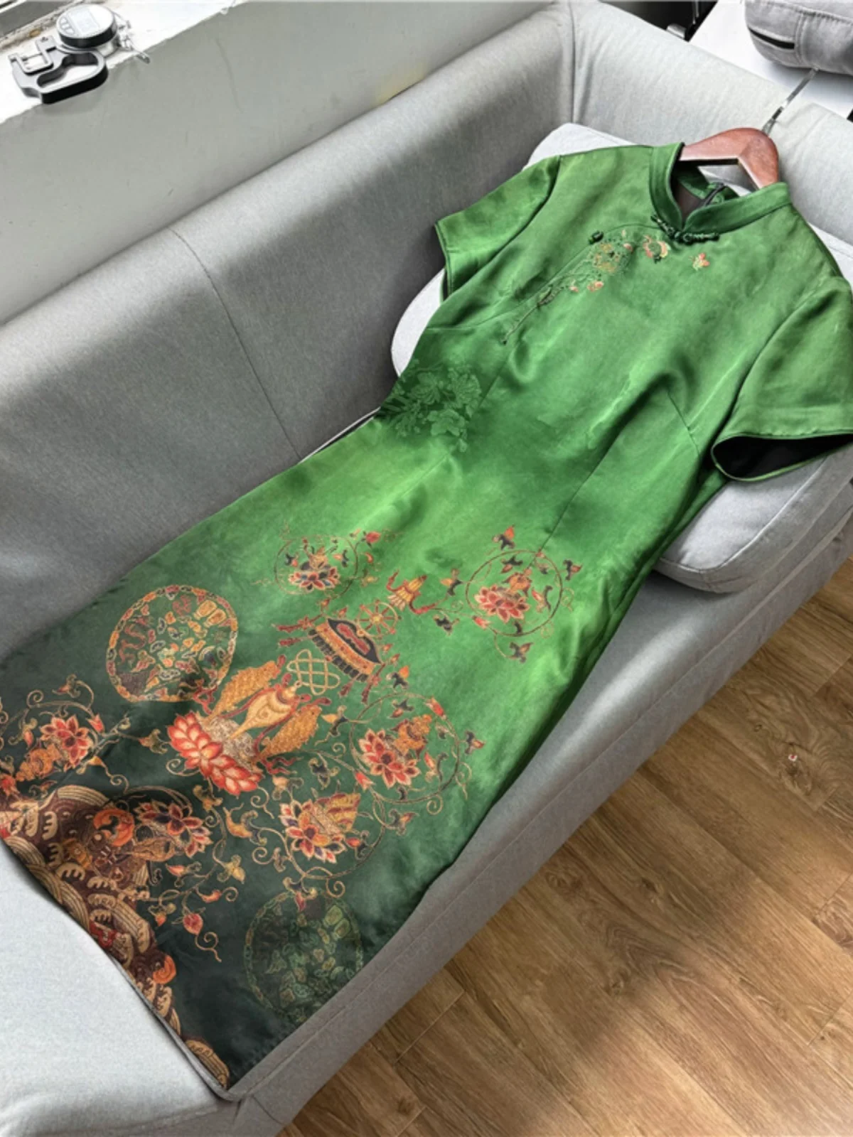 

Ele Silk Dr with Embroidered Heavy Work Beaded Flower Luo in Xiangyun Silk ort Sve Women's Faion