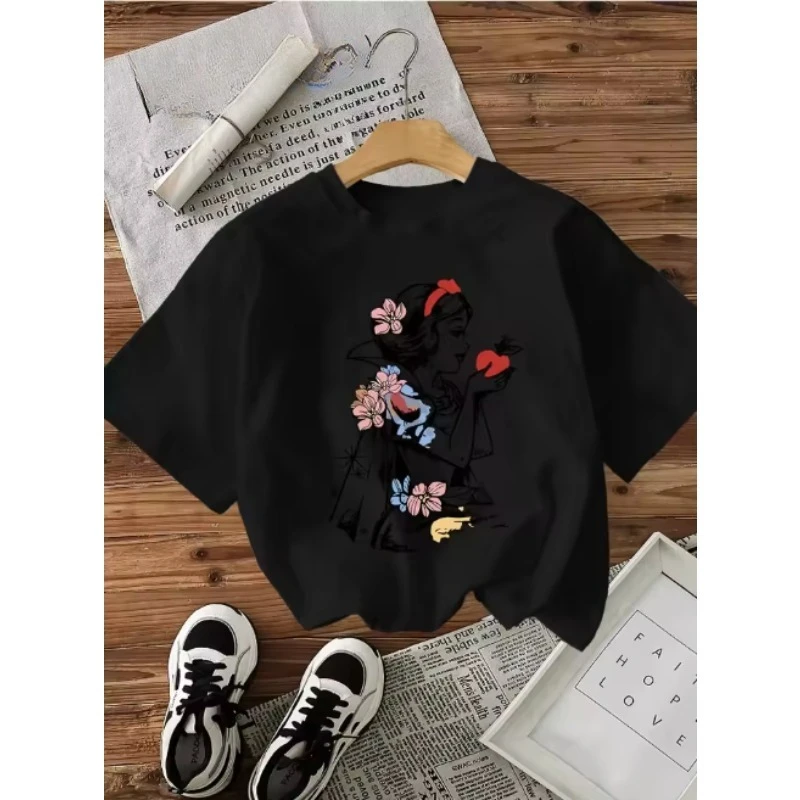 Camiseta de manga corta de algodón con cuello redondo y estampado floral de Blancanieves sosteniendo una manzana roja, talla grande, estilo Y2K