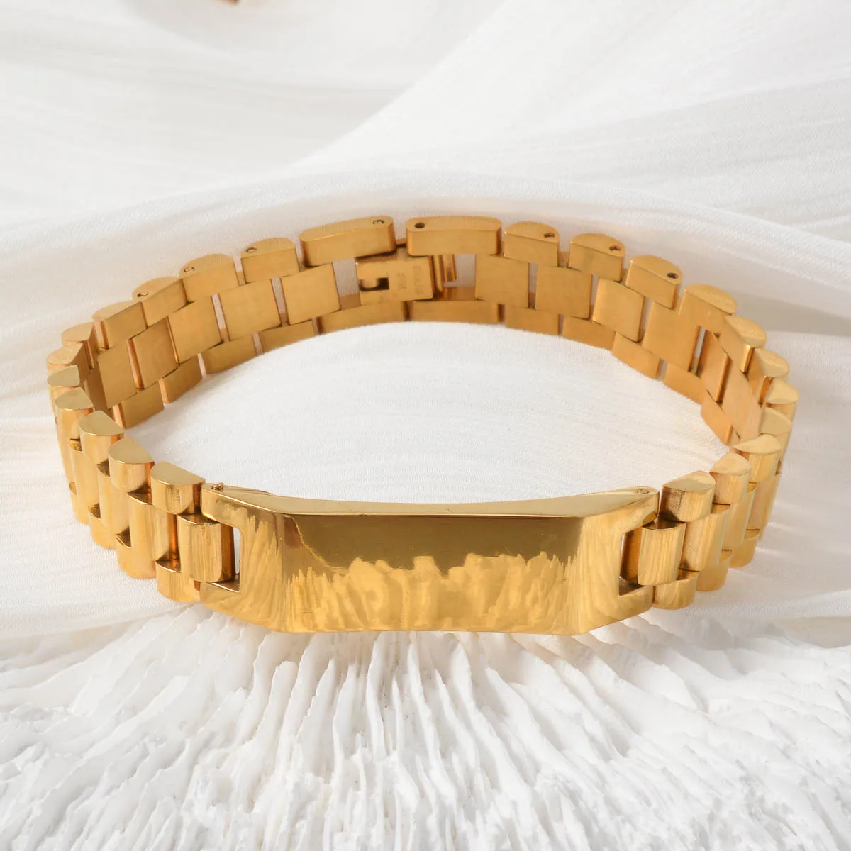 Stainless Steel Gold Plated Bangle Women Simple Bracelet Workplace Daily Matching Luxury Texture Jewelry Anniversary Birthday