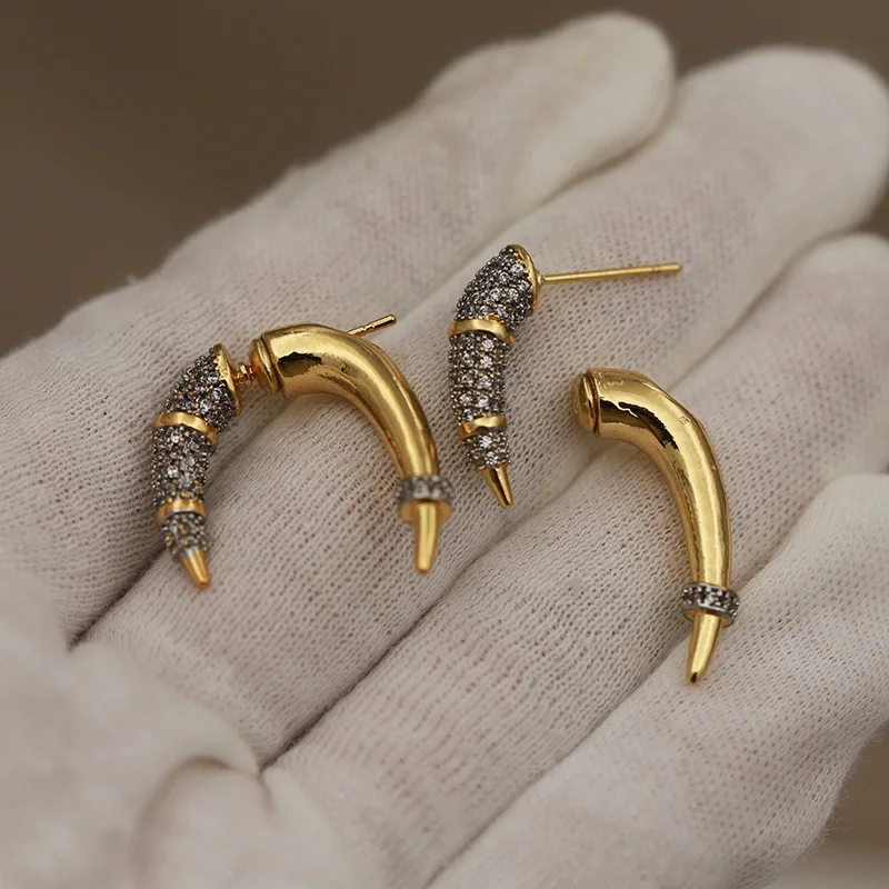 New Sight Design Unique Metal Geometric Stud Earrings for Women Fashion Brand Brand Vintage Crystal Earrings Gift