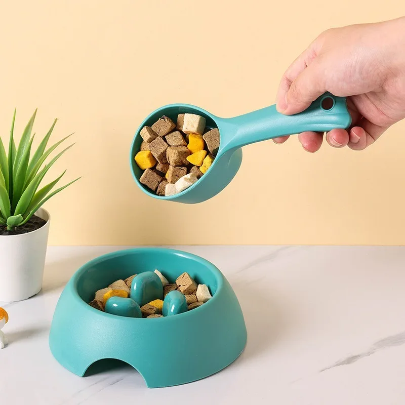 Pet Food Spoon Fishtail Flat Bottom Design Dog Food Cat Food Spoon Easy To Clean Portable and Fashionable Pet Spoons