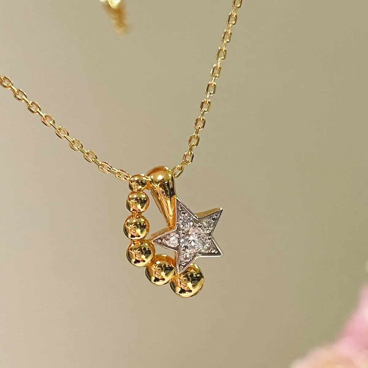 Inspiration High quality round beads pentagram necklace inlay diamonds fashion and luxurious design star collar chain jewelry
