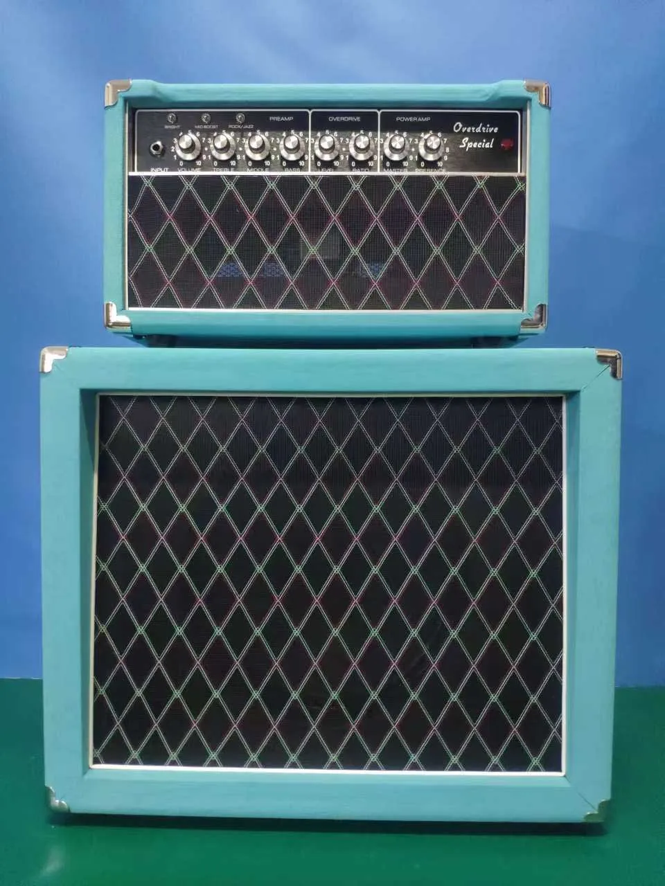 Custom Overdrive Amp with 112 Cabinet V30 Speaker in Blue Brown Tolex