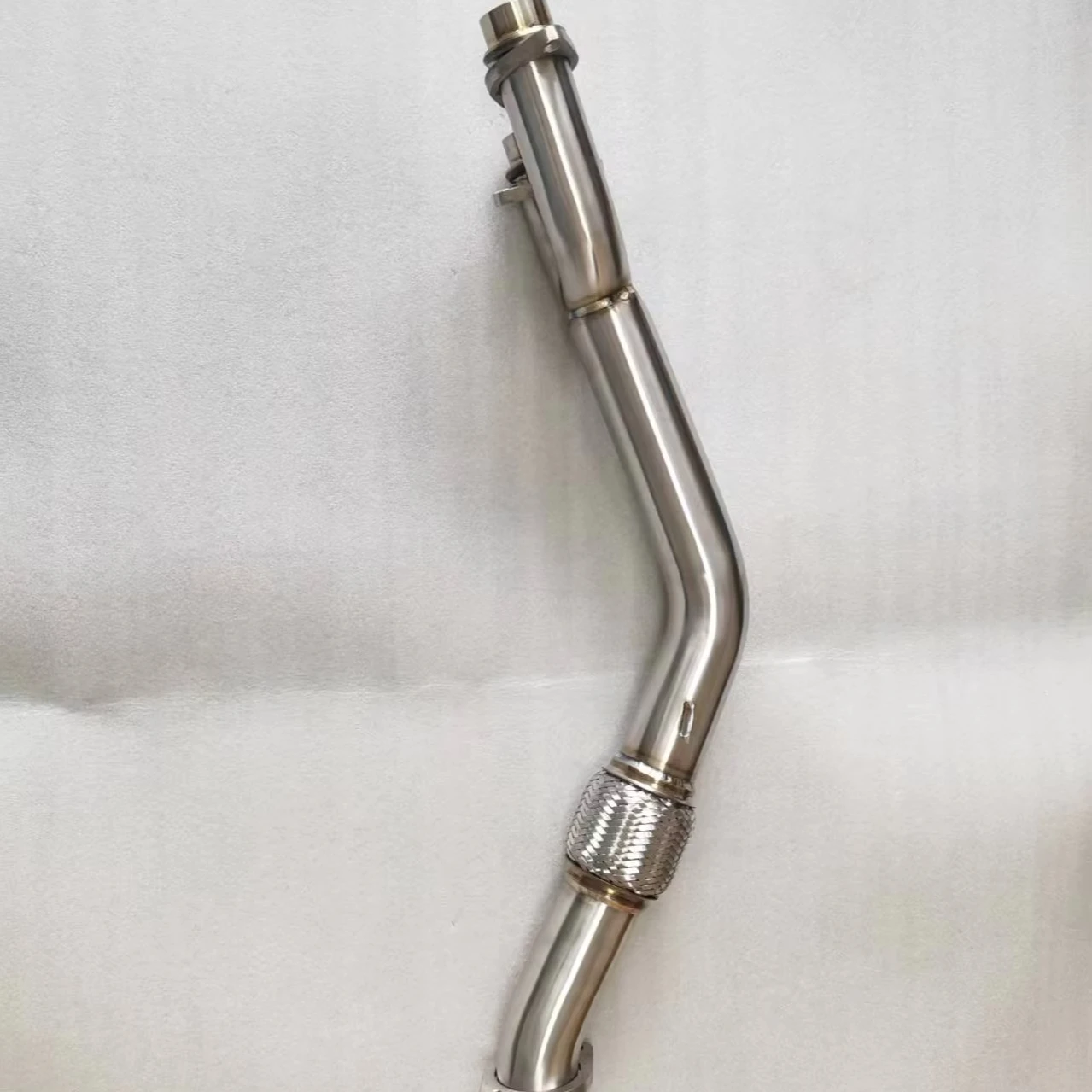 

Exhaust Downpipes for B MW E39
