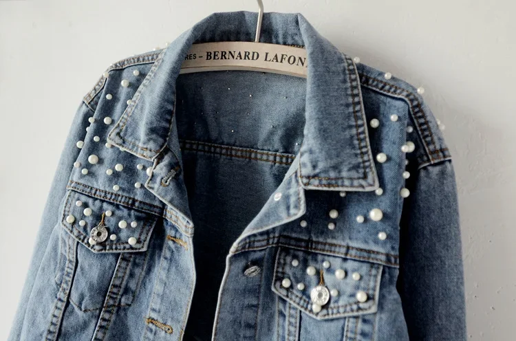 Women Denim Jacket Ripped Turn Down Collar Long Sleeve Tops Pockets Vintage Pearl Coat Loose Coats Autumn Outwear Streetwear