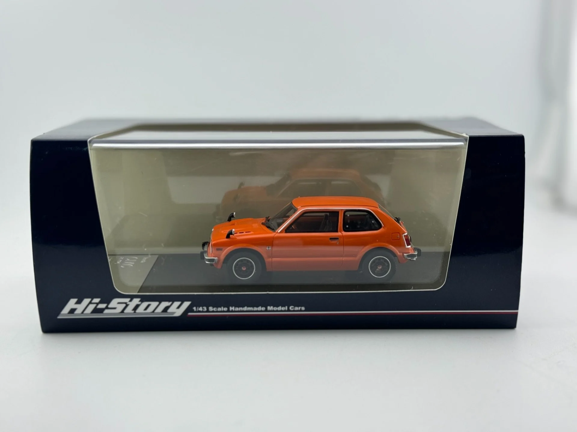 

Минорные дефекты на крыше модели автомобиля Hi Story 1/43, масштабная модель Honda Civic из смолы.