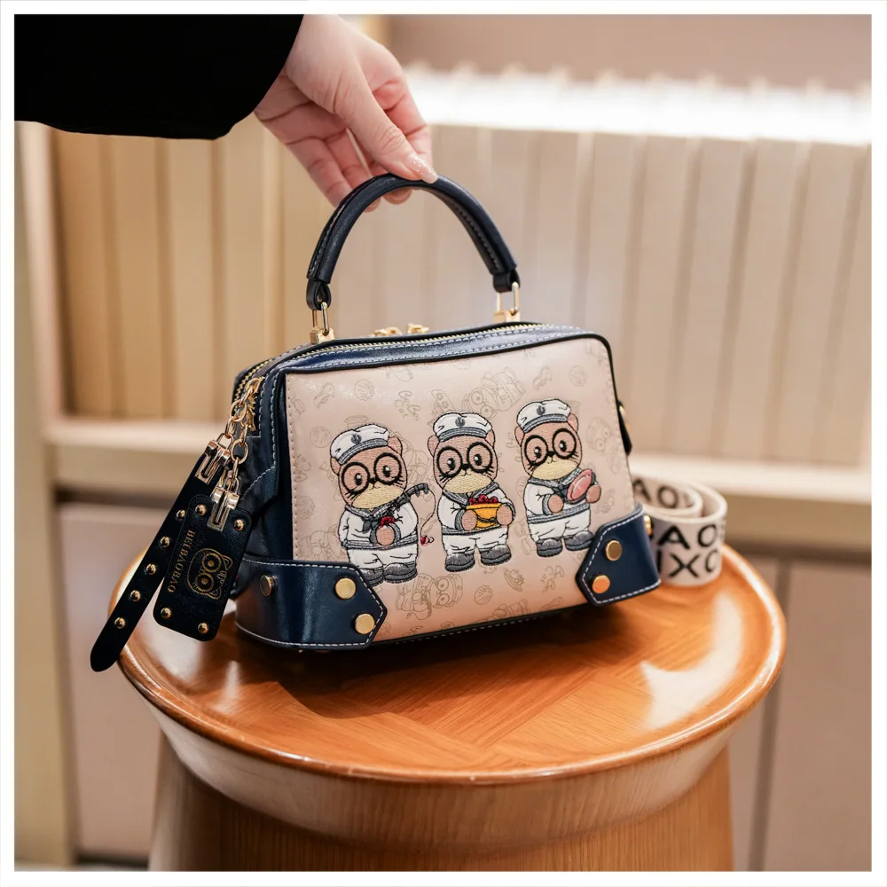 

‌2025 New Boston Bag - Stylish Crossbody/Shoulder Purse, Lightweight Tote with Adjustable Strap, Trendy Daily Handbag for Women