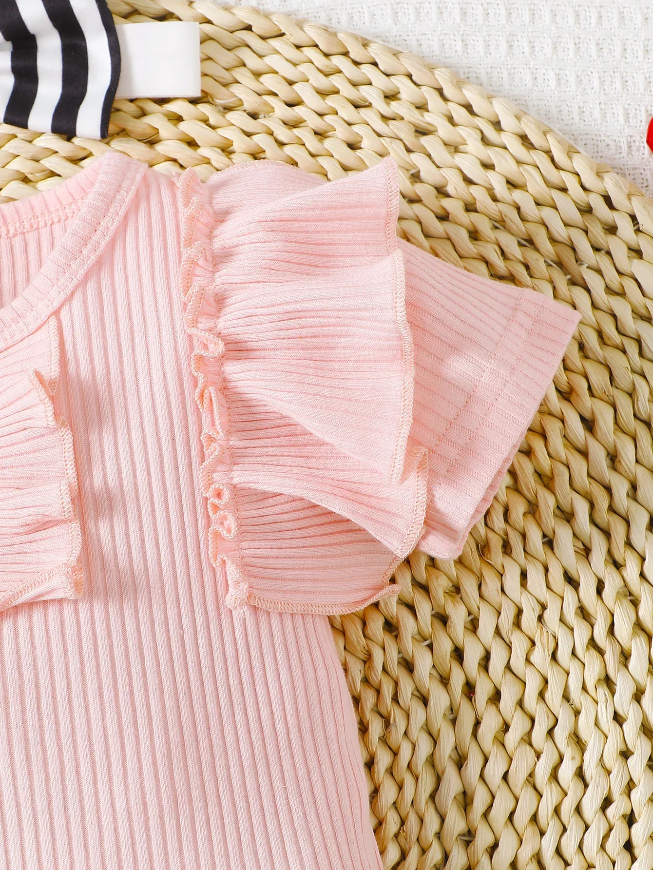 Summer Newborn Baby Girl Clothes Set Solid Color Short Sleeve Ruffle Top Bow Striped Shorts Headband 3Pcs Fashion Infant Outfits