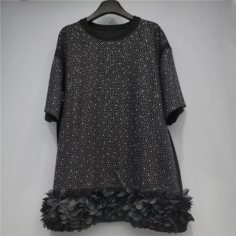 

Новинка осени 2024, свободная футболка средней длины большого размера, сетчатое платье с цветком, элитная черная футболка с коротким рукавом со стразами и звездным небом