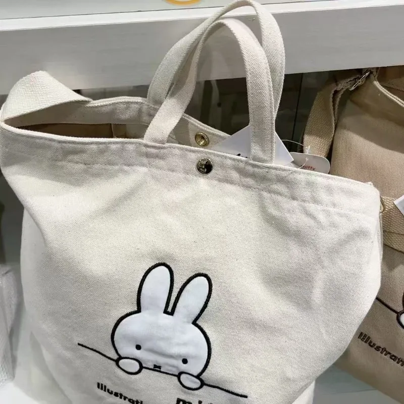 Bolso de Mano con Bordado de M - Luxury Bags In Japan reseña y precio